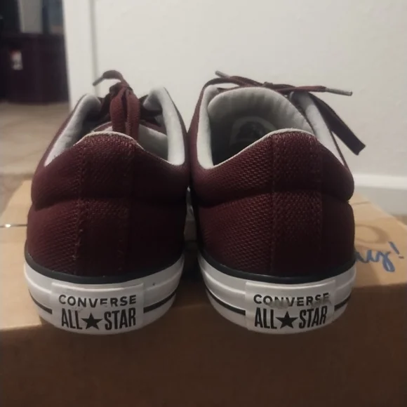 Converse  Unisex Size 8.5 men size 10.5 women Converse All Star Low Top Burgundy - Picture 4 of 10